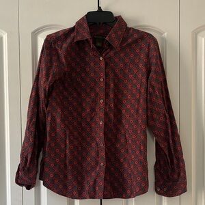 🌸 3/$15 Vintage Orvis Women's Red and Blue Patterned Button Down